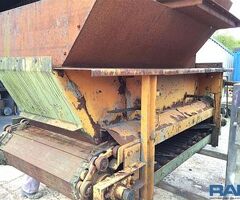 Kastenbeschicker mit 2,0 m AA