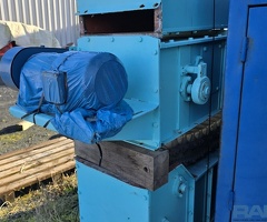 Angle Bucket Elevator